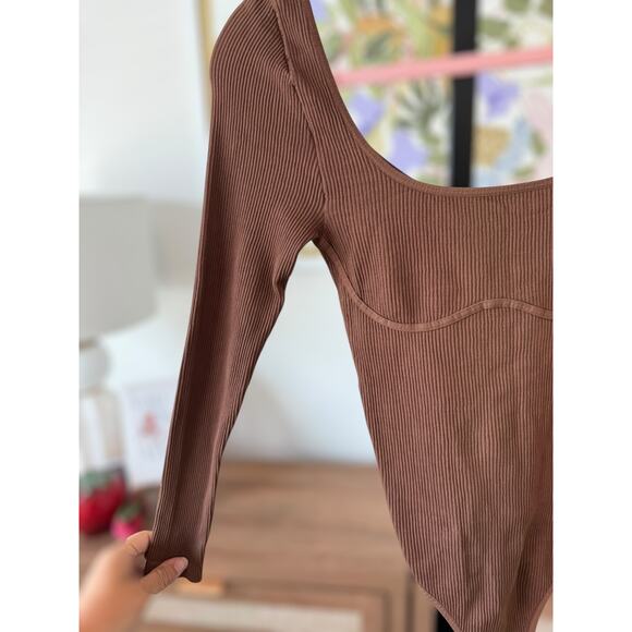 Intimately Free People Meg Seamless V-Neck Long-Sleeve Bodysuit Brown Womens M/L - Picture 6 of 7
